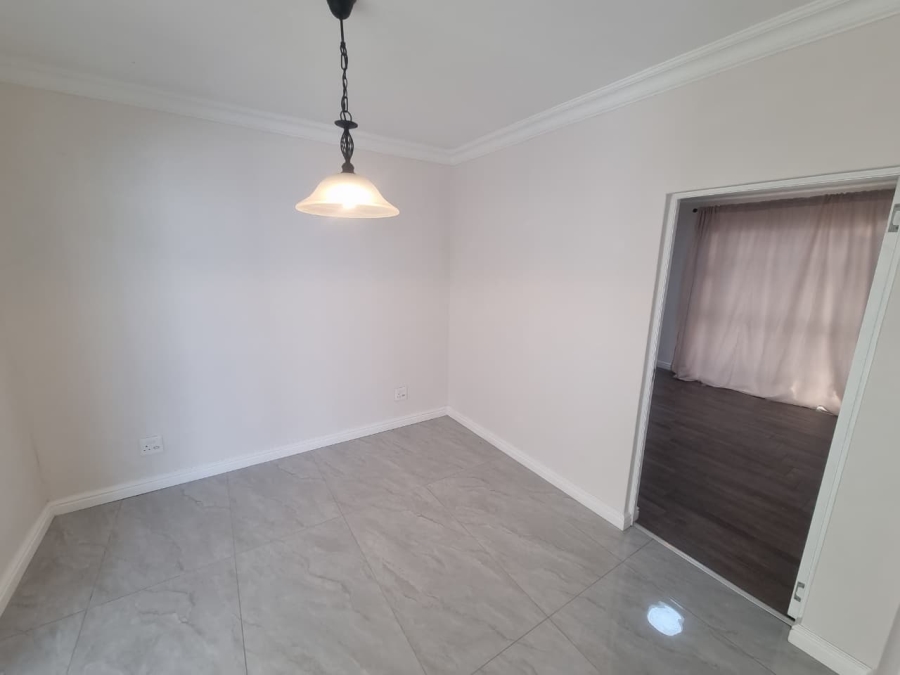 To Let 3 Bedroom Property for Rent in Rondebosch East Western Cape